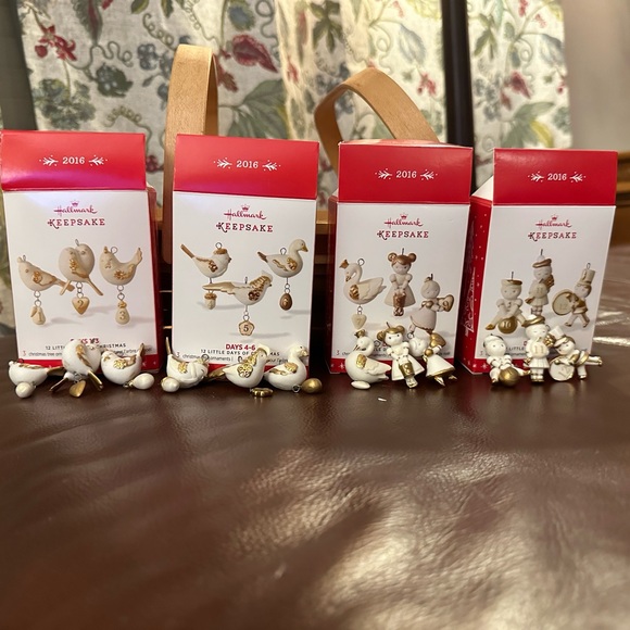 Hallmark 2016 12 Little Days of Christmas COMPLETE Set: 1-3, 4-6, 7-9, 10-12 - Picture 3 of 6